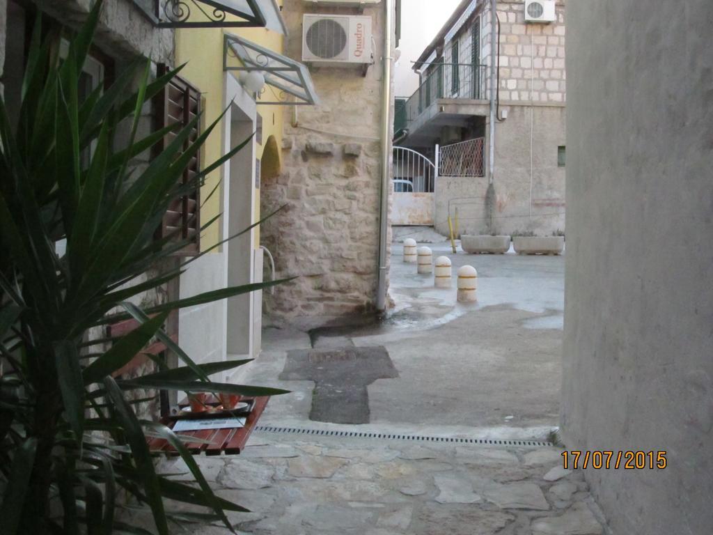 Palmin Dvor-jercic * Split