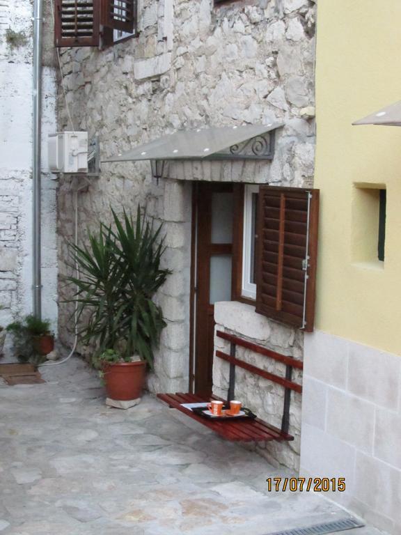 Palmin Dvor-jercic * Split