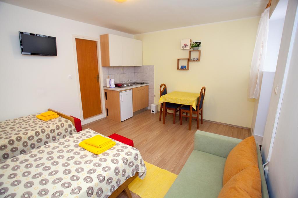 Palmin Dvor-jercic Apartment *
